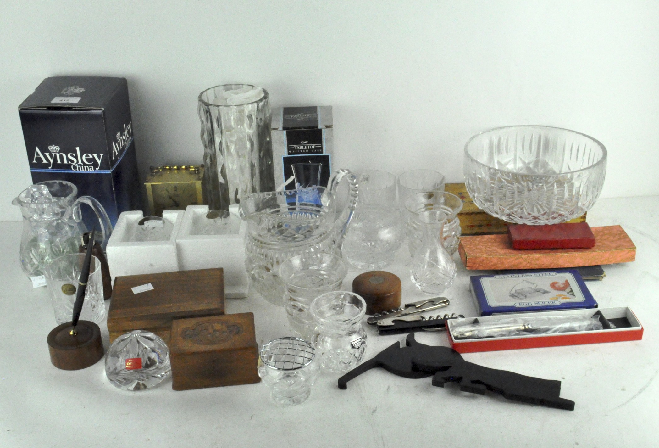 Assorted glassware and collectables,