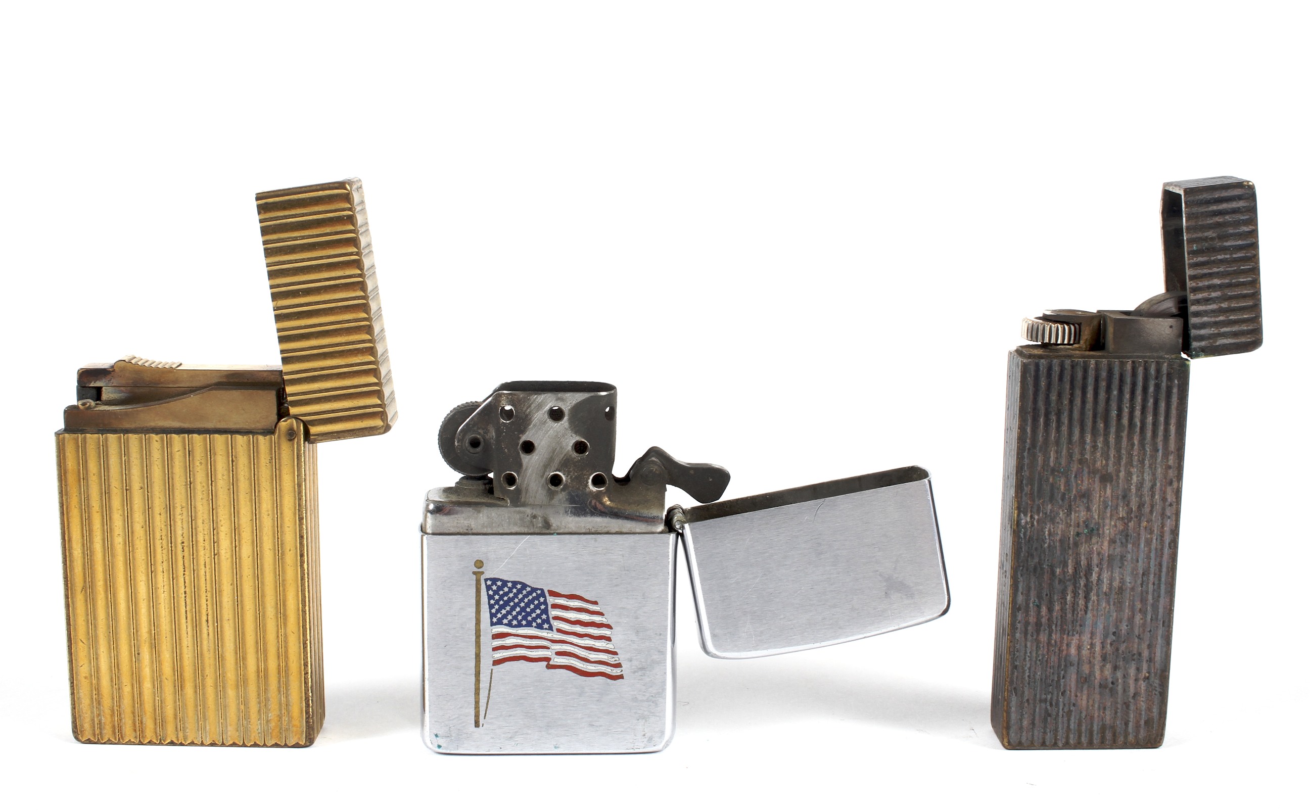 A selection of three vintage lighters, comprising a St Dupont, no 85AHB341, - Image 2 of 2
