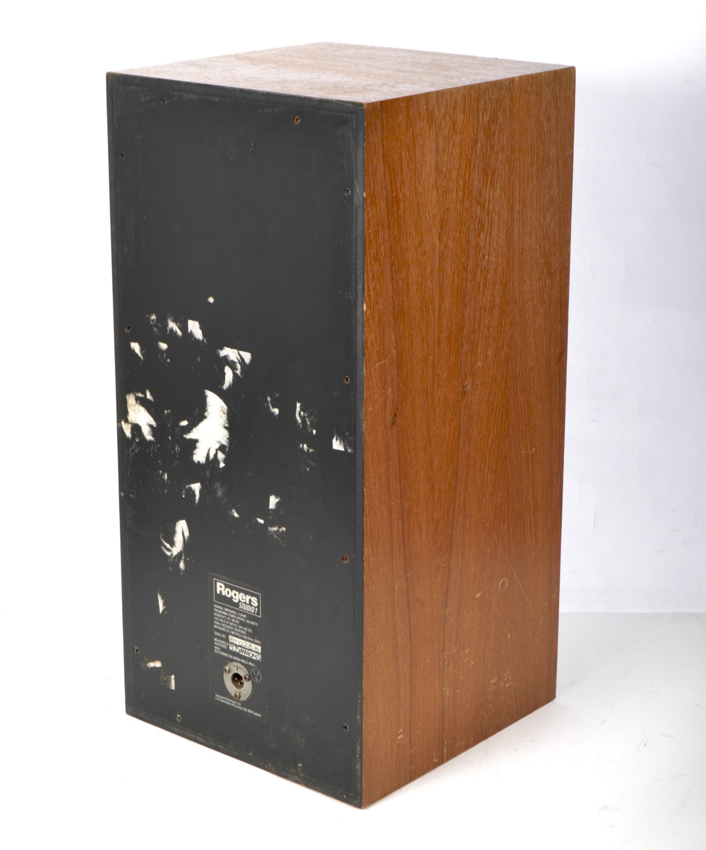 A Roger's Studio 1 speaker, serial no. ST028B, 8 ohms. - Image 2 of 2