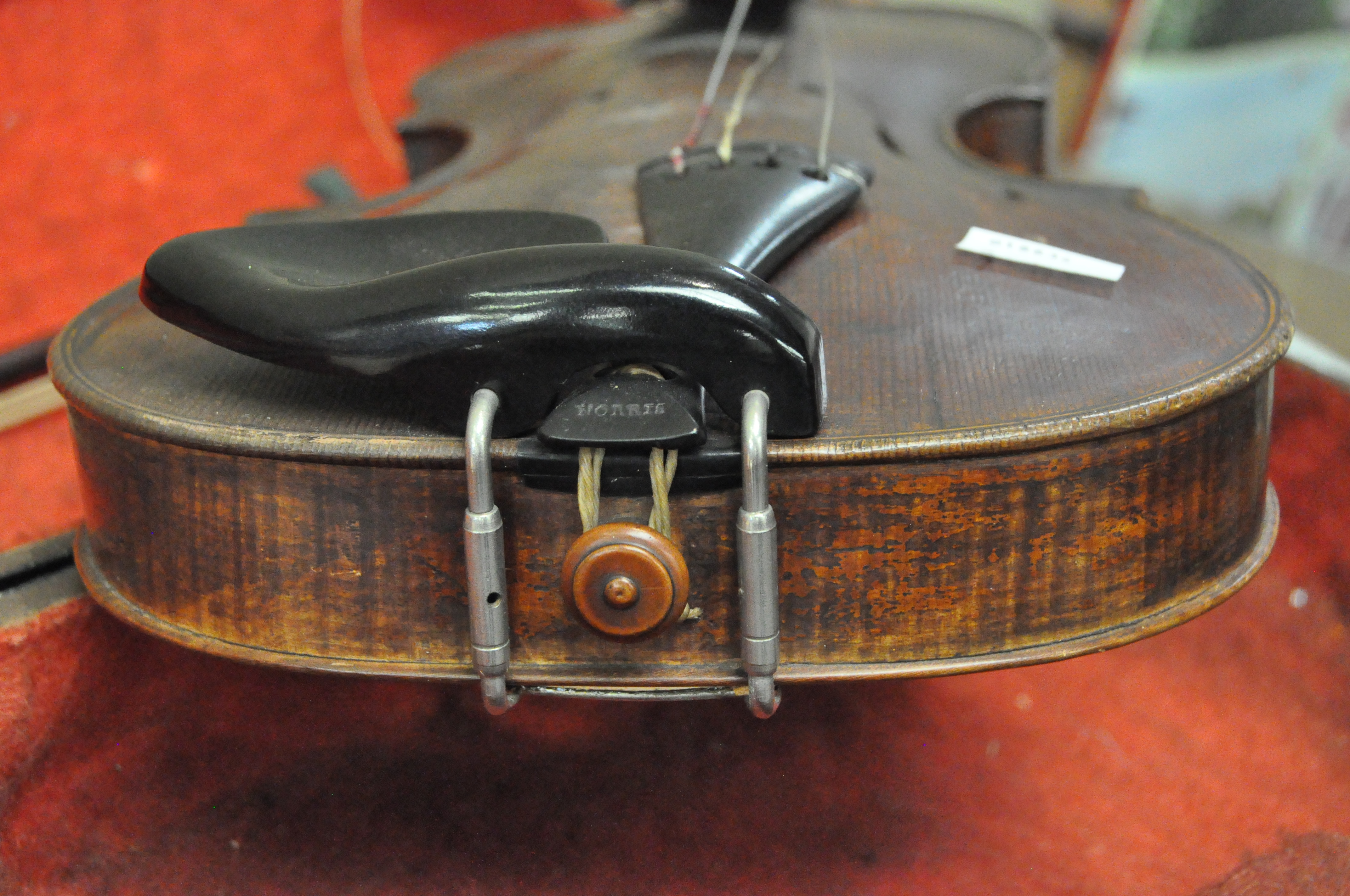 An early 20th century violin, with bow, - Image 6 of 16