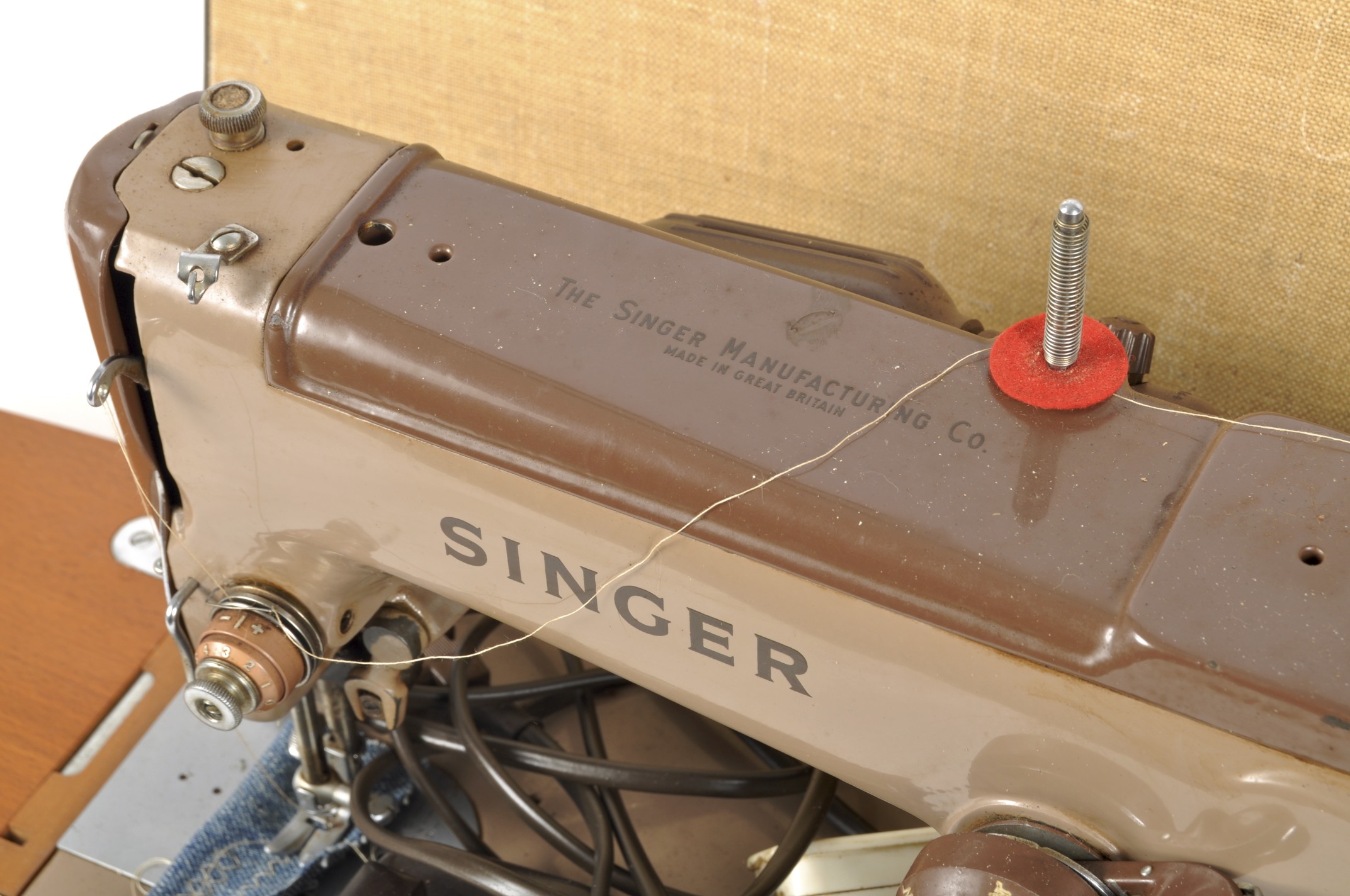 A retro vintage Singer Sewing machine 306K, Semi-Industrial, - Image 2 of 2