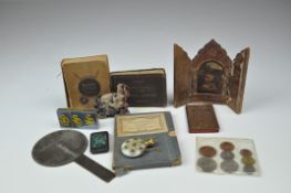 Assorted collectable's, to include an inlaid vesta case mounted with turquoise,