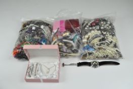A collection of assorted costume jewellery, including necklaces,