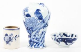 A collection of Chinese blue and white porcelain, 18th/19th century,