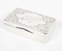 A sterling silver snuff box with chased decoration by Joseph Gloster, Birmingham, 1900,