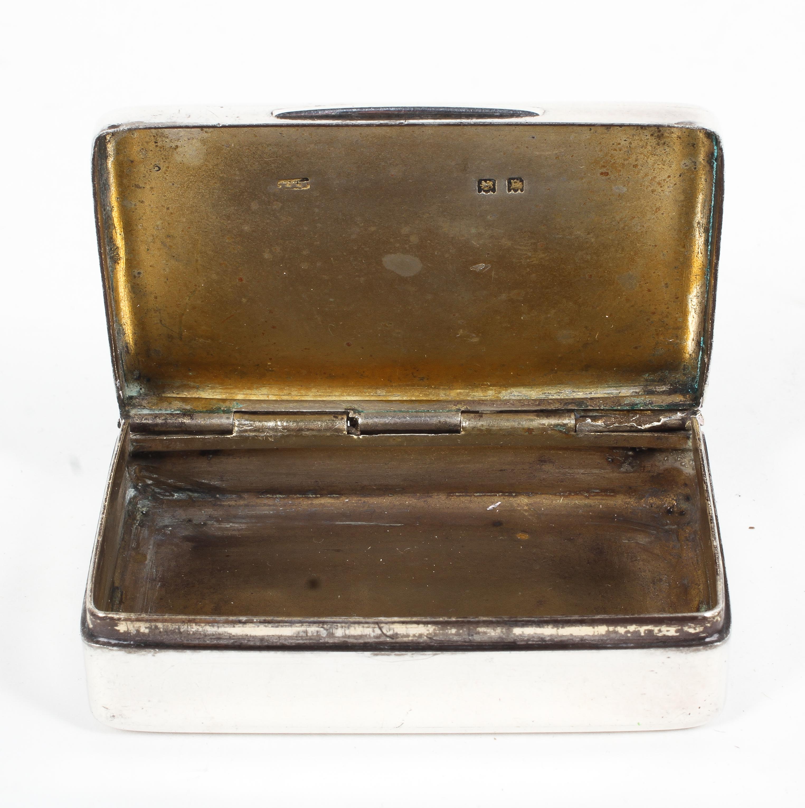 A sterling silver and enamel snuff box with gilt interior, 5.5cm x 3.5cm x 1.5cm 1.20ozt. - Image 2 of 2