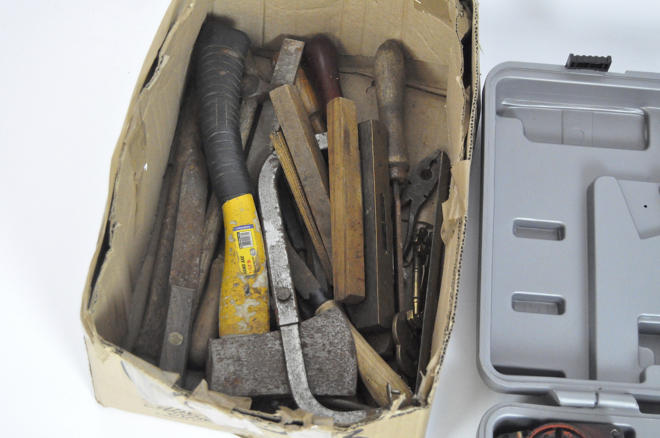 Assorted tools and drills including vintage saws, drill bits, a large Black and Decker drill, - Image 3 of 3