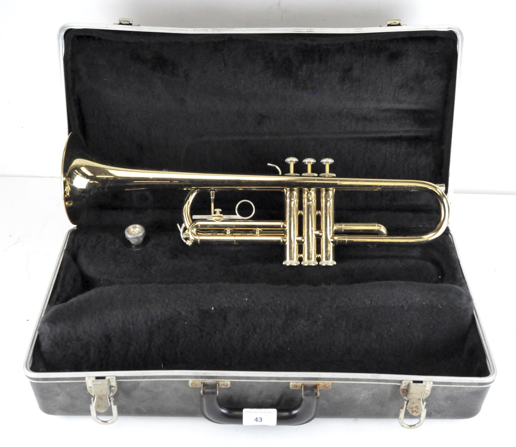 A Bach trumpet, no 907633 ML,
