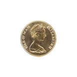 An Isle of Man 1973 Gold Sovereign. 8.0g.