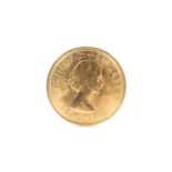 An Elizabeth II 1968 gold sovereign 8.0g.