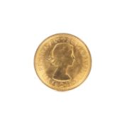 An Elizabeth II 1968 gold sovereign 8.0g.