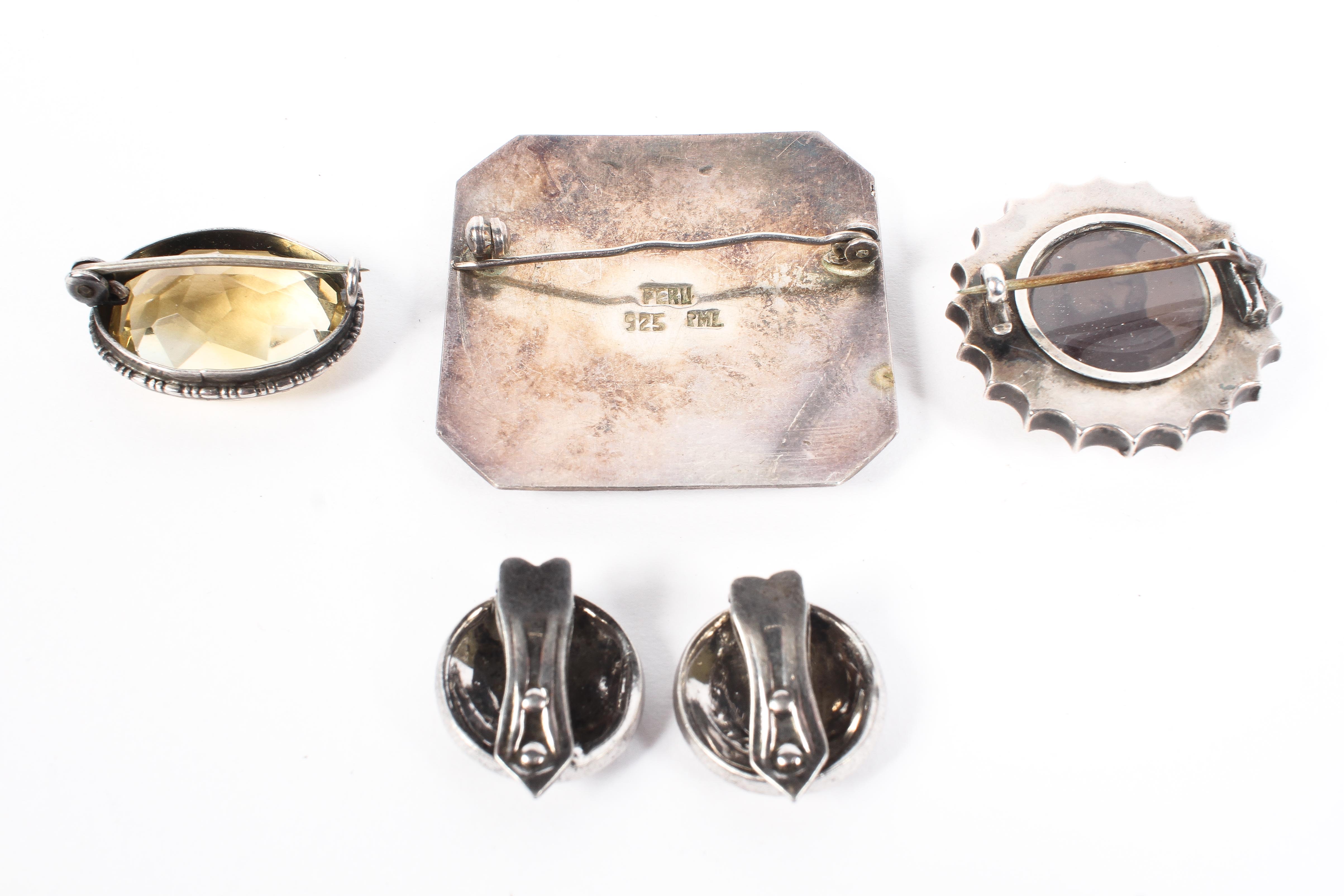 A collection of white metal and silver items to include a circular mourning brooch, - Image 2 of 2