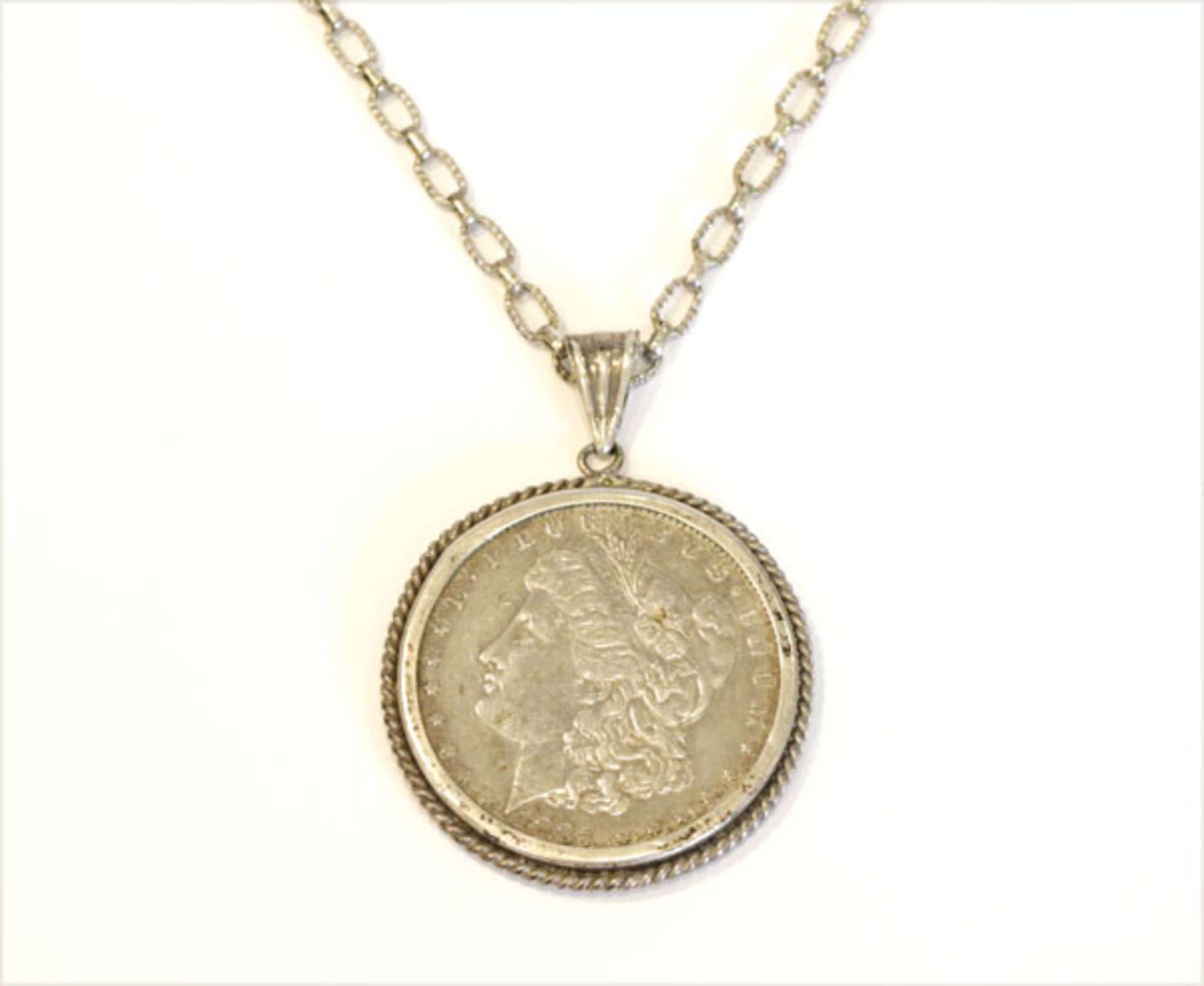 Silber Münzanhänger, 1 Dollar USA, gefaßt an Silberkette, L 68 cm