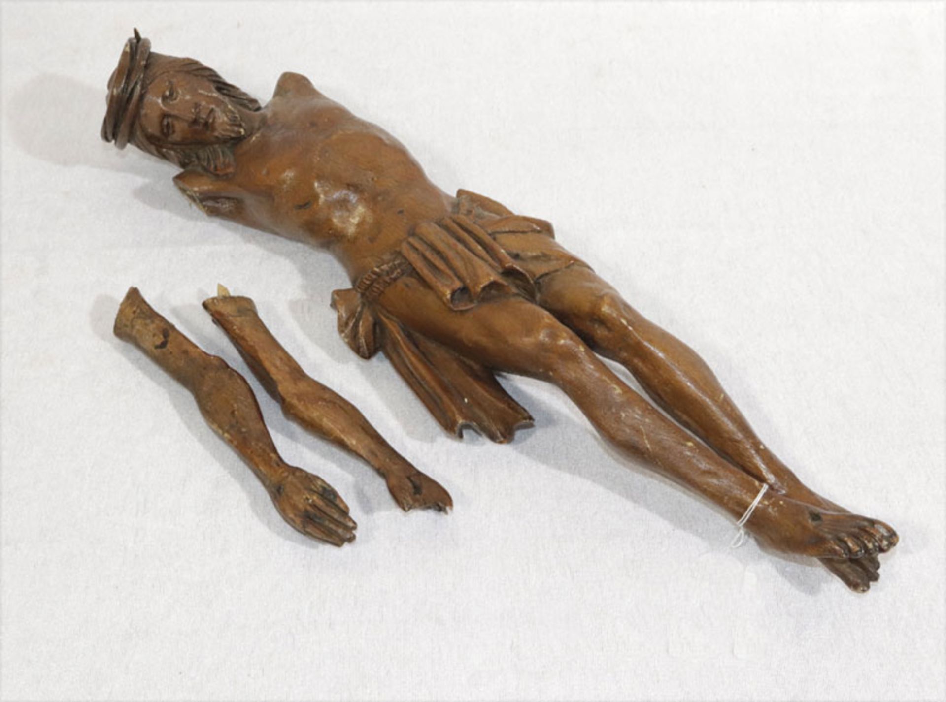 Holzfigur 'Christus', beschädigt, L 44 cm, 19. Jahrhundert, Altersspuren