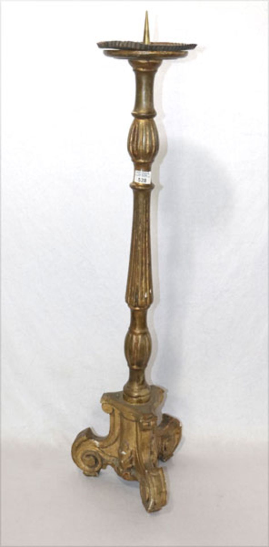 Holz Kerzenleuchter, beschnitzt und gold gefaßt, teils beschädigt, H 105 cm, D 35 cm, 19.