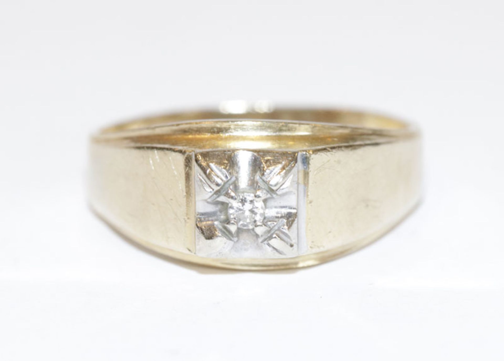 14 k Gelbgold Ring mit in Weißgold gefaßten Diamanten, 3,93 gr., Gr. 57, Tragespuren