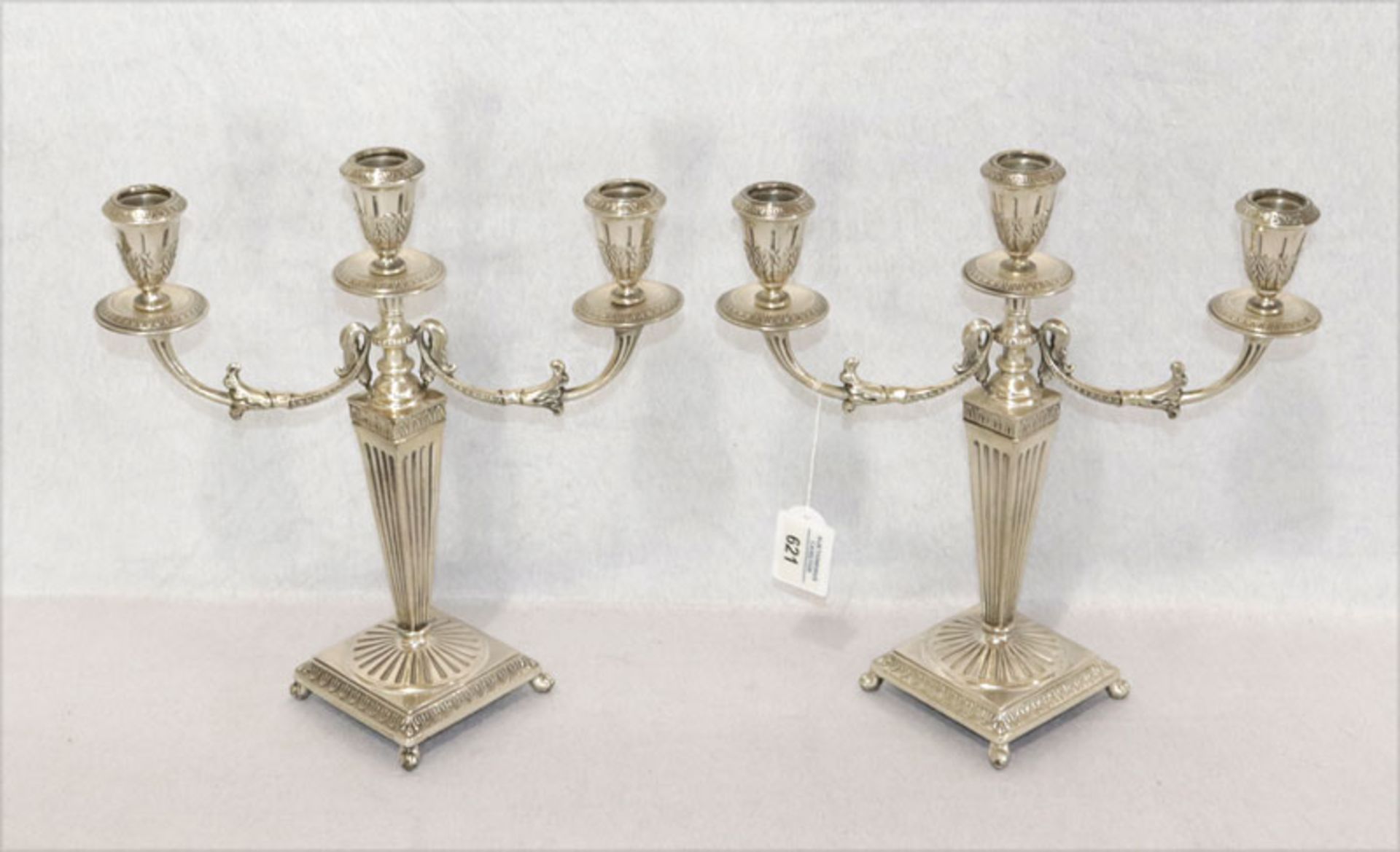 Paar dekorative Kerzenleuchter, 3-armig, 800 Silber, gefüllt, H 30 cm, B 29 cm, Gebrauchsspuren
