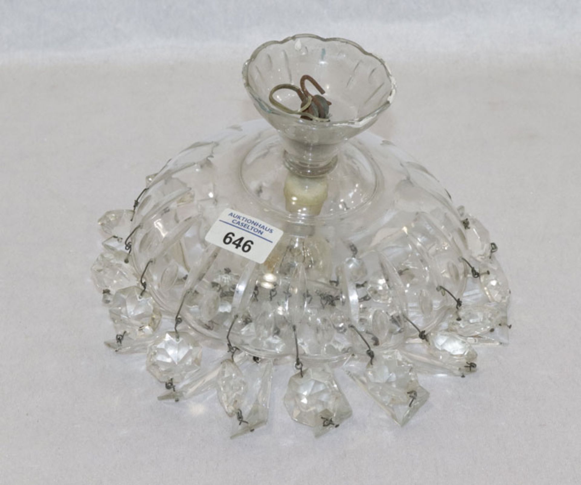 Glas Deckenlampe mit geschliffenen Prismen, um 1900/1910, H 30 cm, D 21 cm, Altersspuren