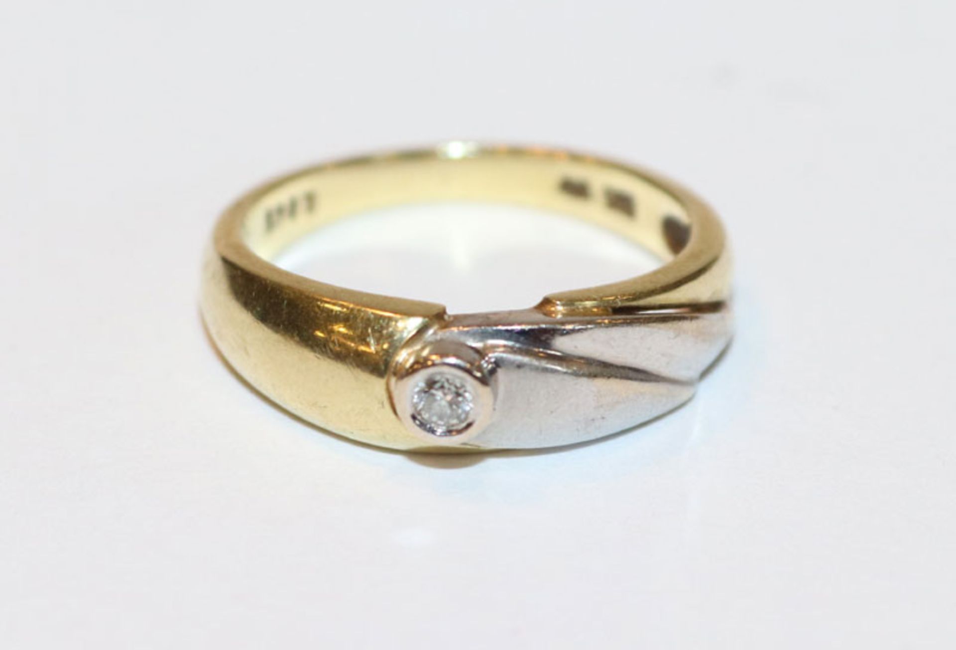 14 k Gelb- und Weißgold Ring mit Diamant, 4,1 gr., Gr. 52