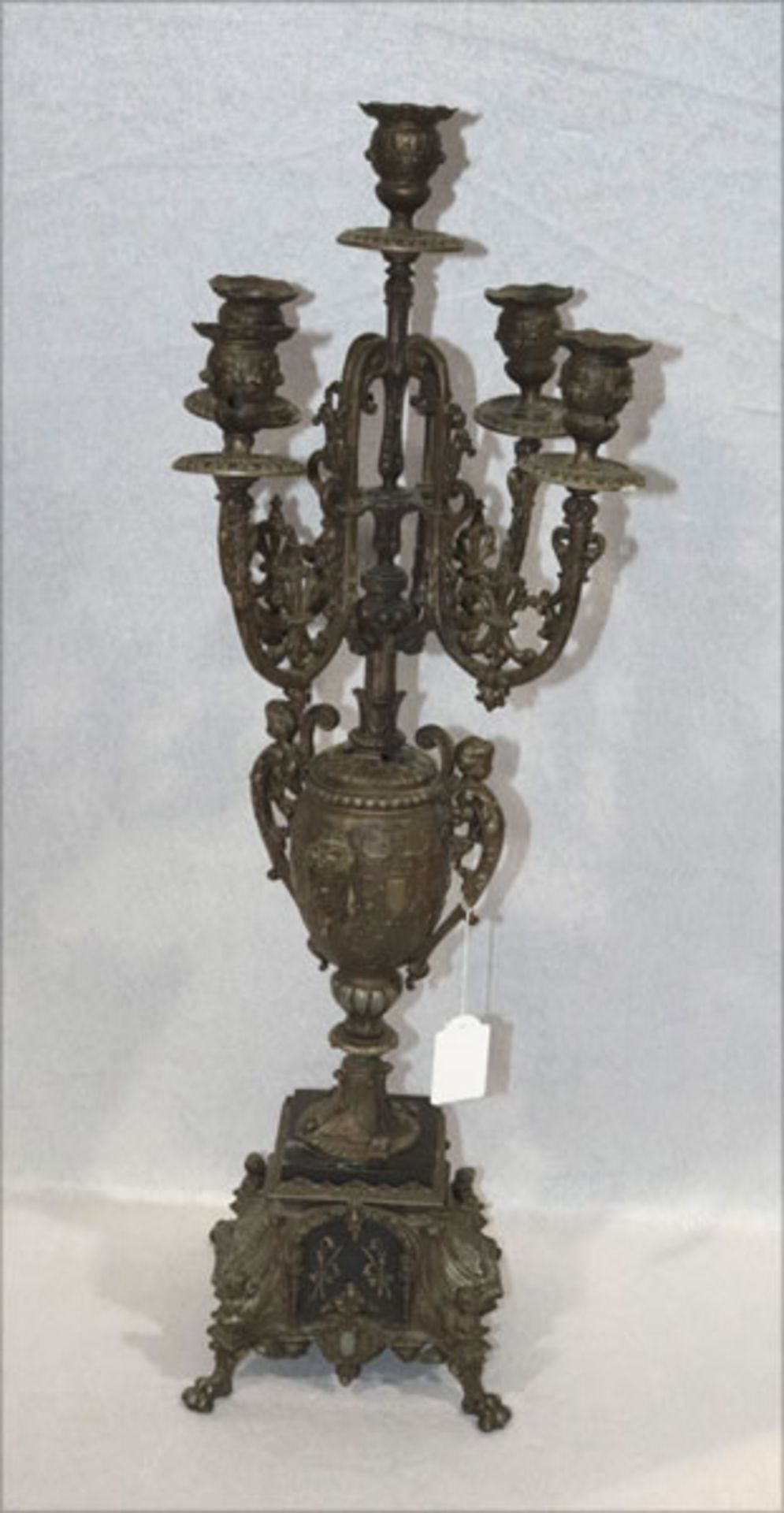 Dekorativer Metall/Marmor Kerzenleuchter, 5-armig mit reichem Reliefdekor, 19. Jahrhundert, H 67,5 c