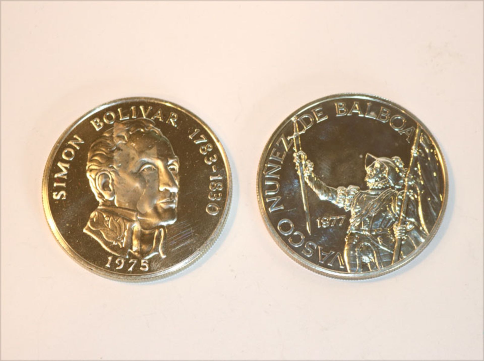 2 Silbermünzen 20 Balboas Panama, 241 gr. Feinsilber
