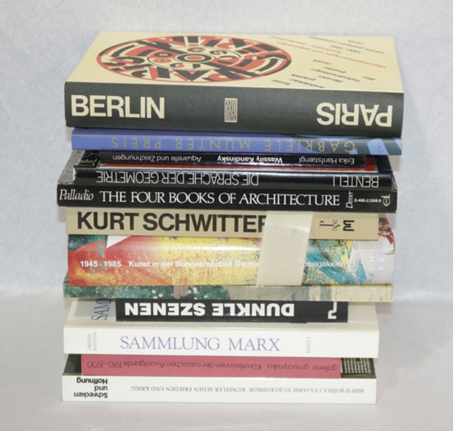 Konvolut von diversen Kunstbüchern u. a. Sammlung Marx, Dunkle Szenen, Kurt Schwitters, Kunst in der