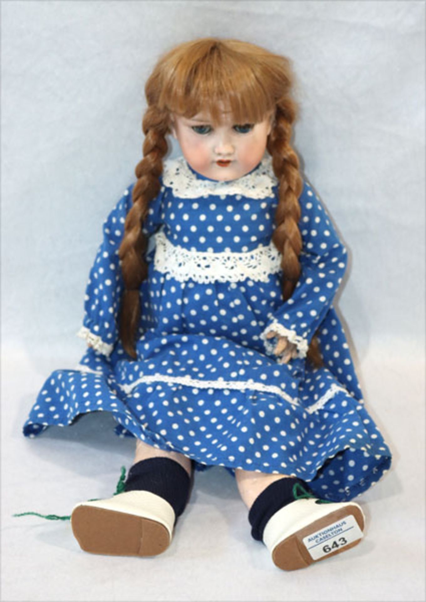 Puppe, gemarkt DRGM 390n, A 3 M, Armand Marseille, Kurbelkopf mit Schlafaugen und offenem Mund,