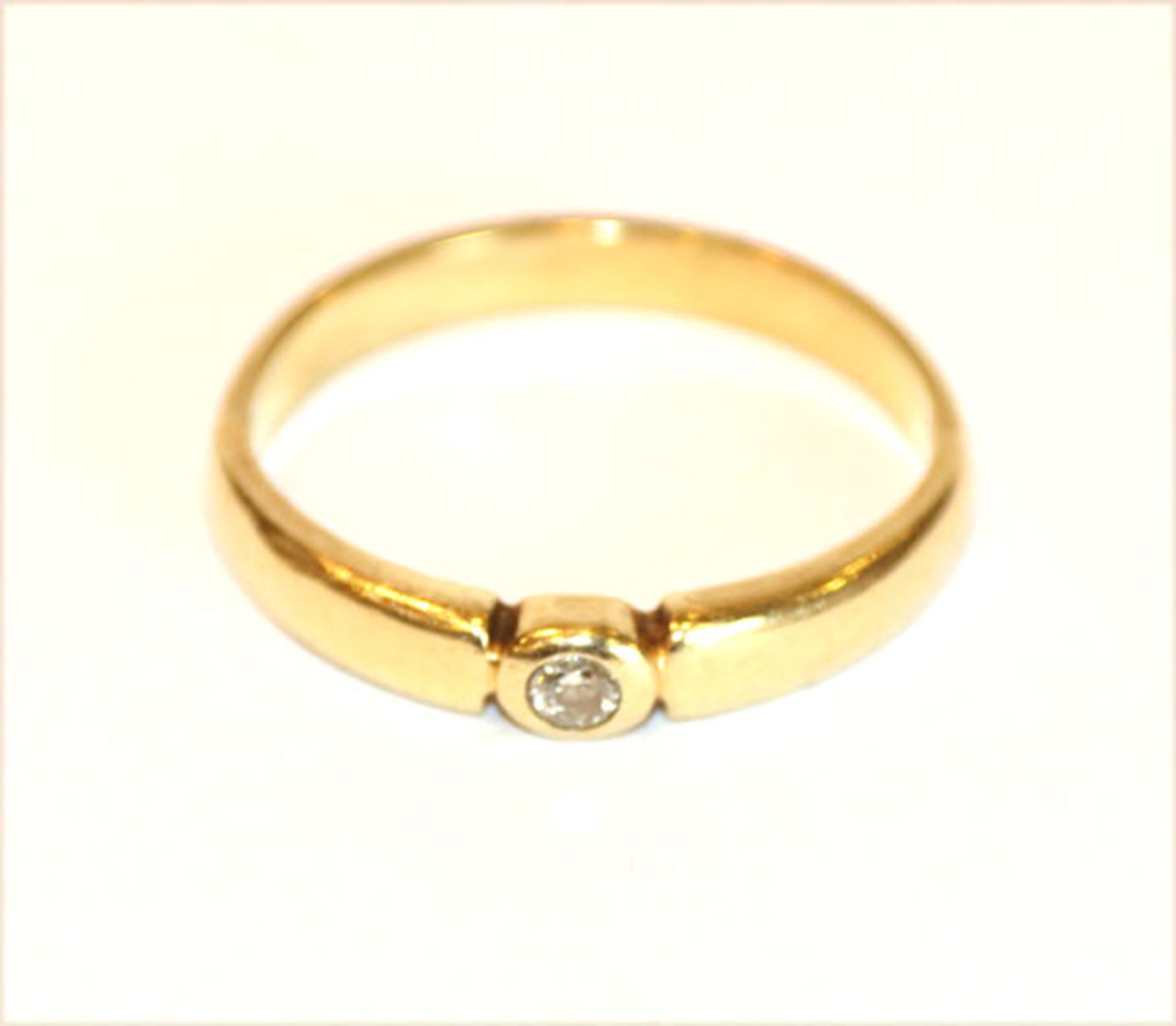 8 k Gelbgold Ring mit Diamant, Gr. 53, 1,9 gr.