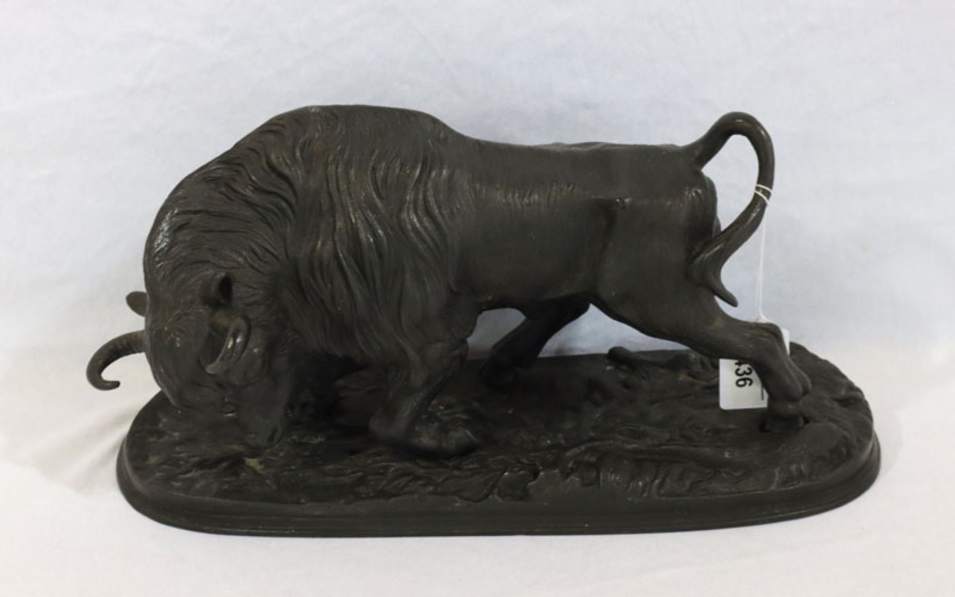 Eisenguß Tierfigur 'Bison', H 19 cm, B 37 cm, T 16 cm