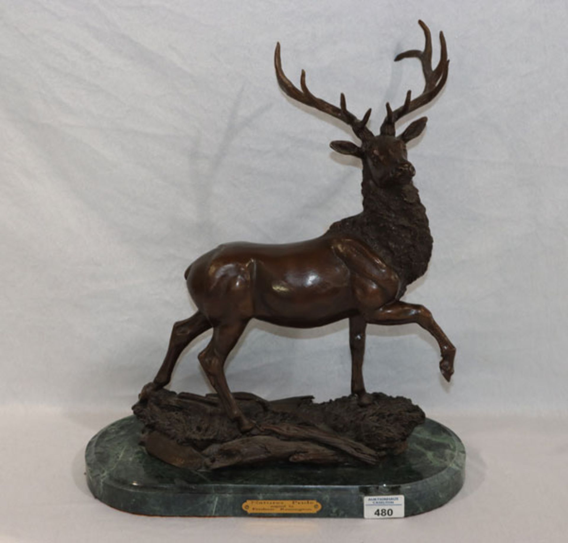 Bronze Tierskulptur 'Natures Pride - Hirsch', nach Frederic Remington, auf ovaler Marmor Plinthe,