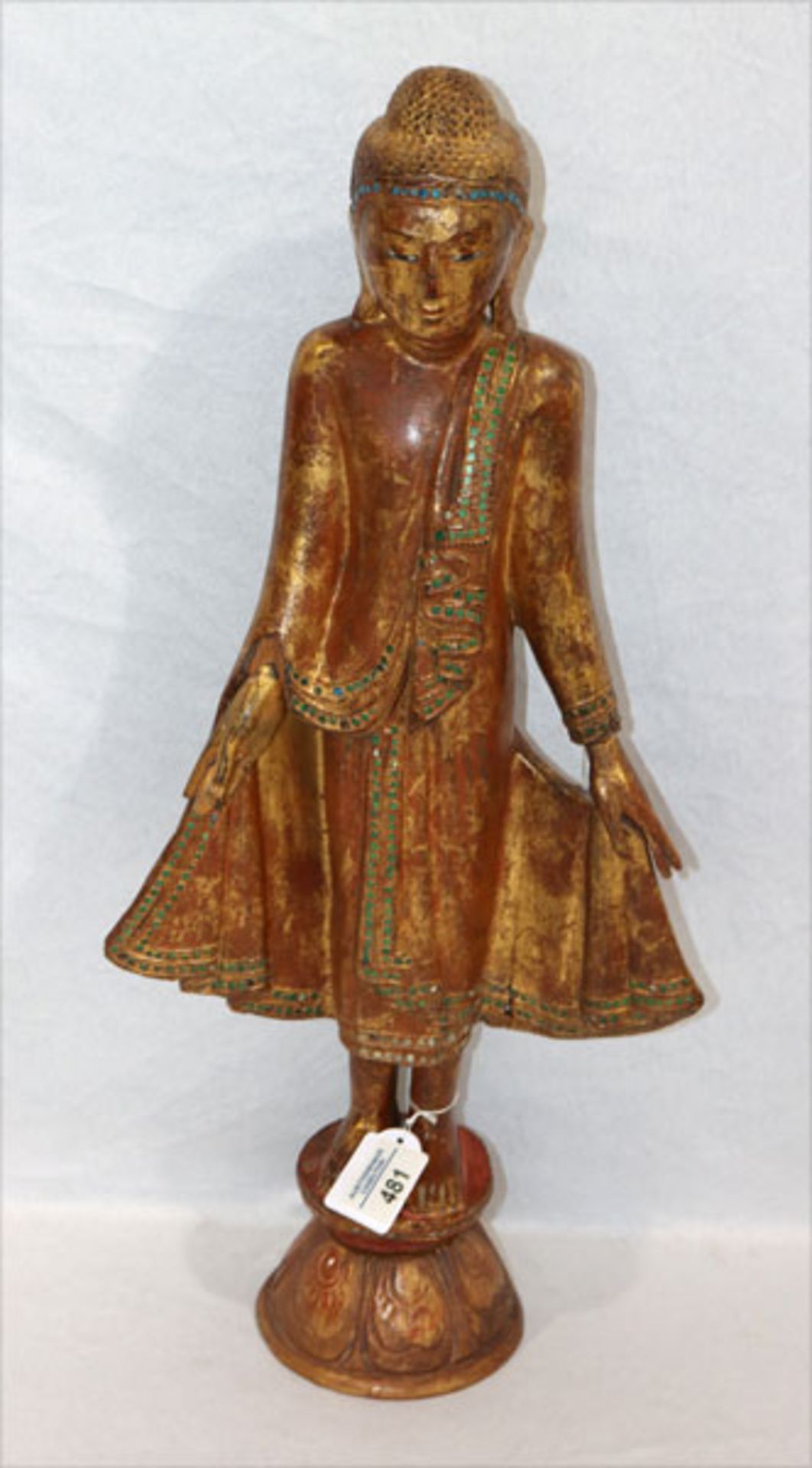 Holz Figurenskulptur 'Stehender Buddha', Thailand, rot/gold gefaßt mit Spiegelstein-Verzierungen,
