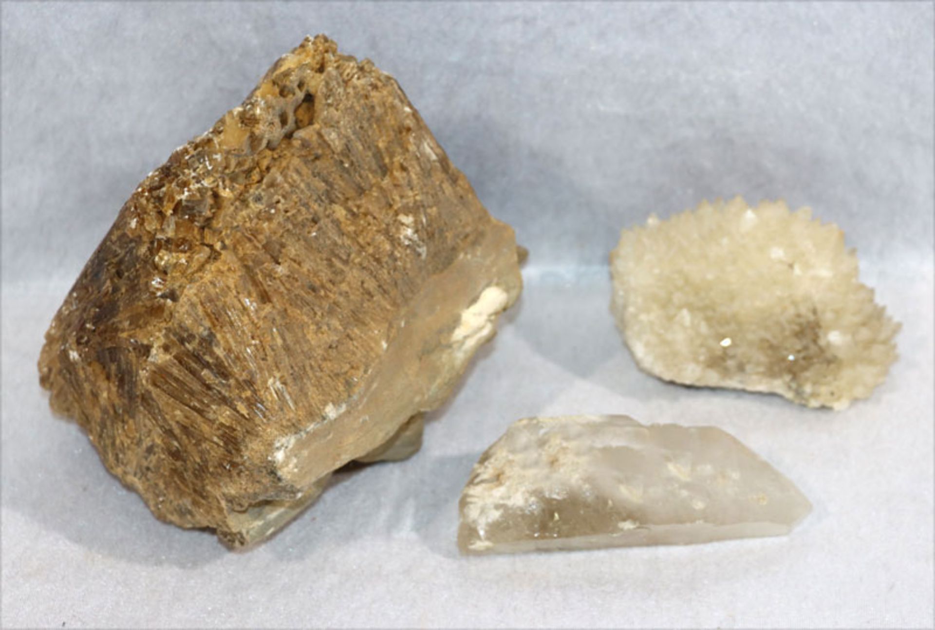 Mineralien-Konvout, Bergkristall u. a.
