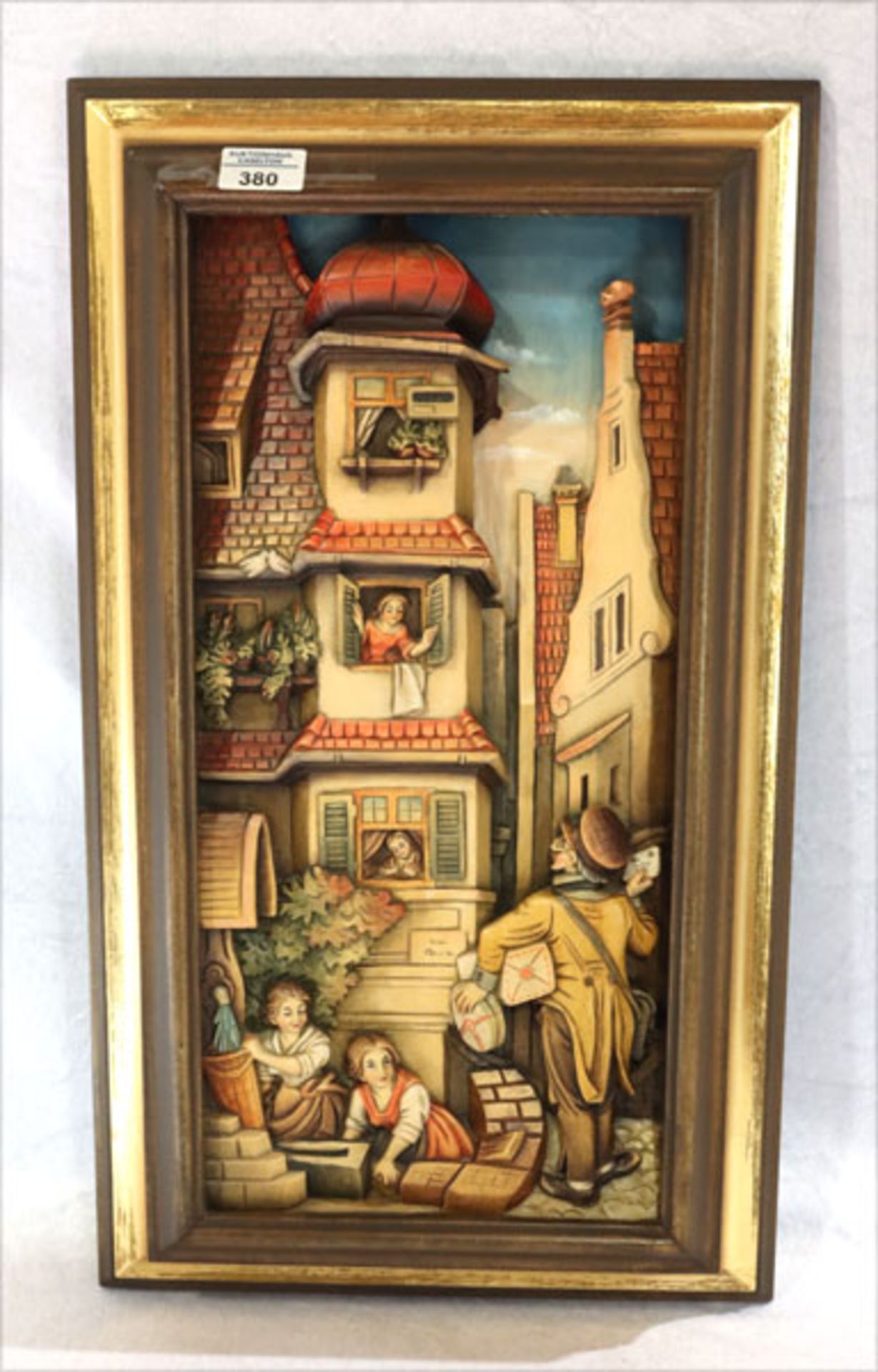 Holz Reliefbild nach einer Szenerie von Carl Spitzweg, farbig gefaßt, gerahmt, incl. Rahmen 61 cm