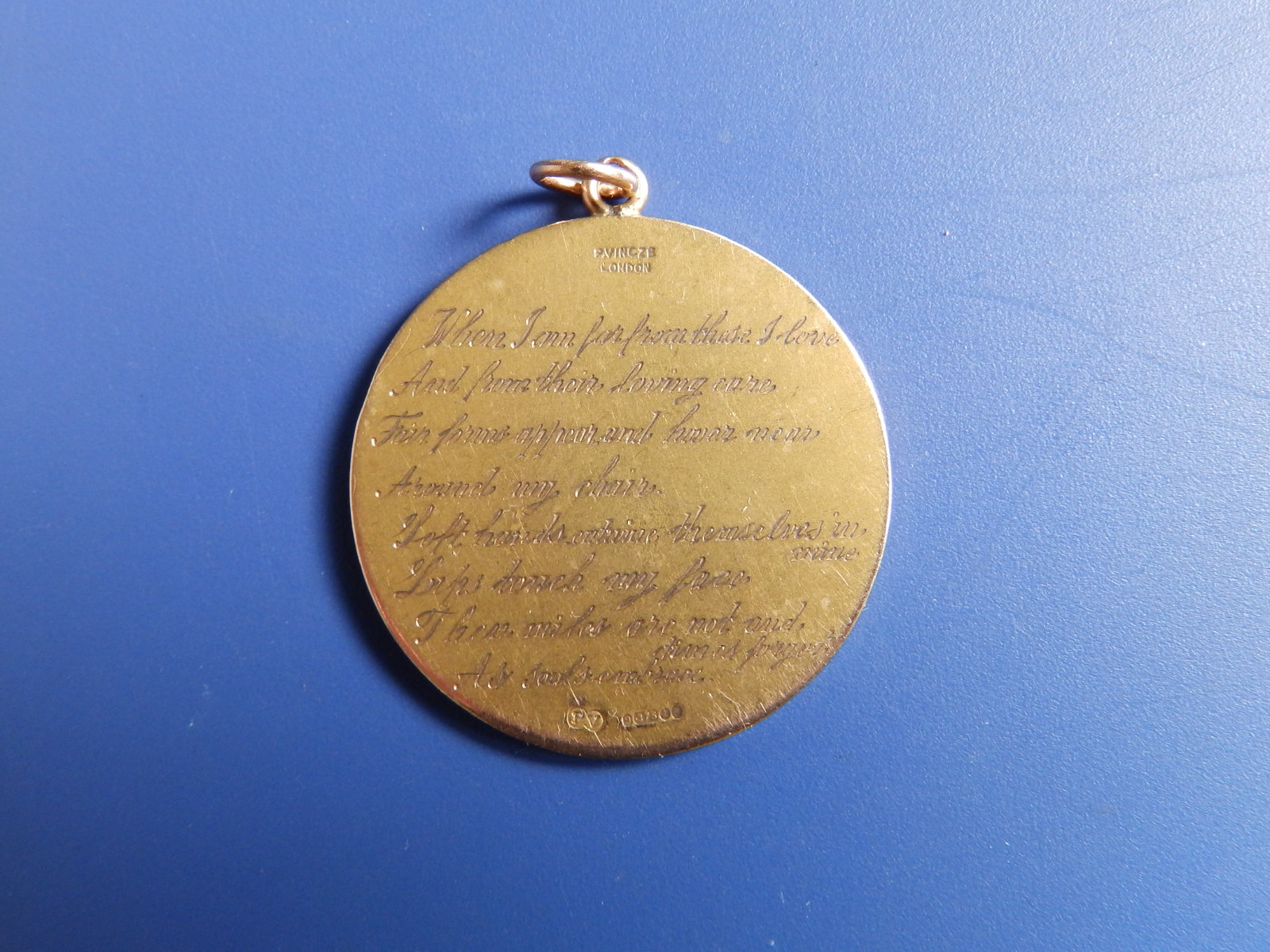 A 9ct gold St. Christopher medallion by Paul Vincze, engraved to verso 'When I am far from those I - Image 2 of 2