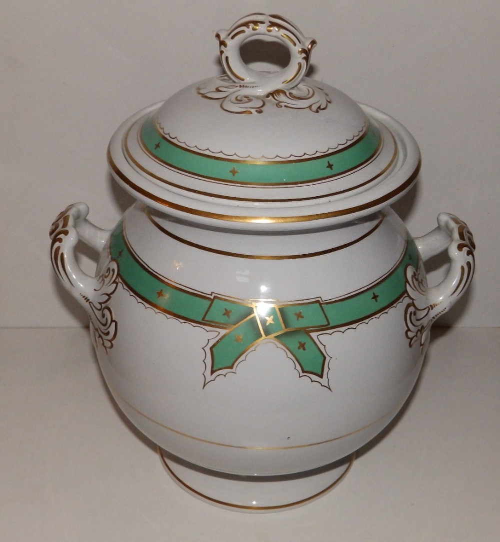 A 19thC two-handled apothecary jar decorated with a green tied band & gilding, , 16" overall - Bild 4 aus 9