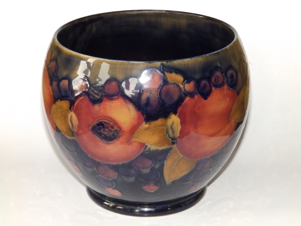 A Moorcroft Pomegranate pattern cache pot, impressed 'Moorcroft, Made in England' and blue painted - Image 2 of 5