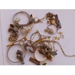 A small quantity of silver and other costume jewellery.
