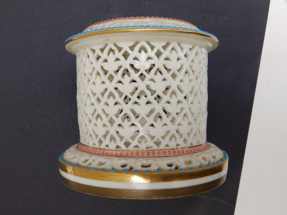 A Graingers Worcester porcelain reticulated stemmed vase standing on circular pedestal, sparingly - Image 12 of 13