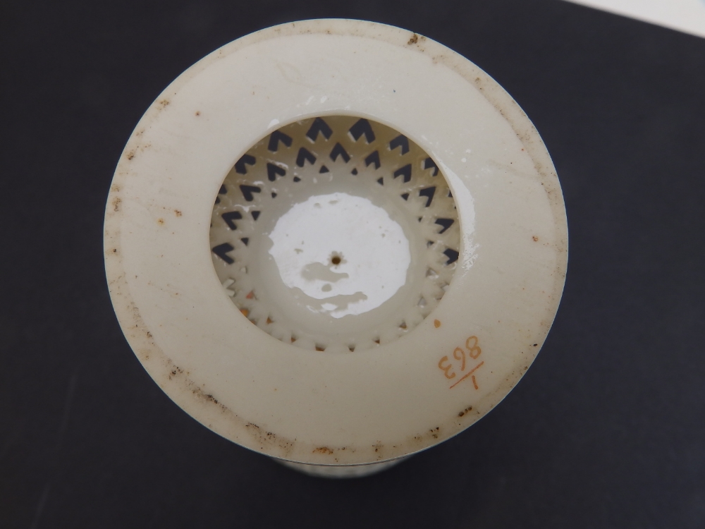 A Graingers Worcester porcelain reticulated stemmed vase standing on circular pedestal, sparingly - Image 8 of 13