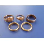 Two 22ct wedding bands and three 9ct rings. (5)