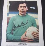 GORDON BANKS HAND SIGNED TYPHOO TEA CARD - LEICESTER, STOKE, ENGLAND 1966 WORLD CUP