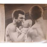 BOXING - 1978 MUHAMMAD ALI V LEON SPINKS ORIGINAL PRESS PHOTOGRAPH