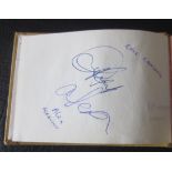 MANCHESTER UNITED AUTOGRAPH BOOK