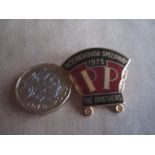 SPEEDWAY - 1973 PETERBOROUGH PANTHERS GILT BADGE