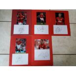 MANCHESTER UNITED AUTOGRAPHS X 5