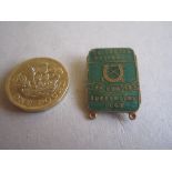 SPEEDWAY - LEICESTER HUNTERS VINTAGE GILT BADGE