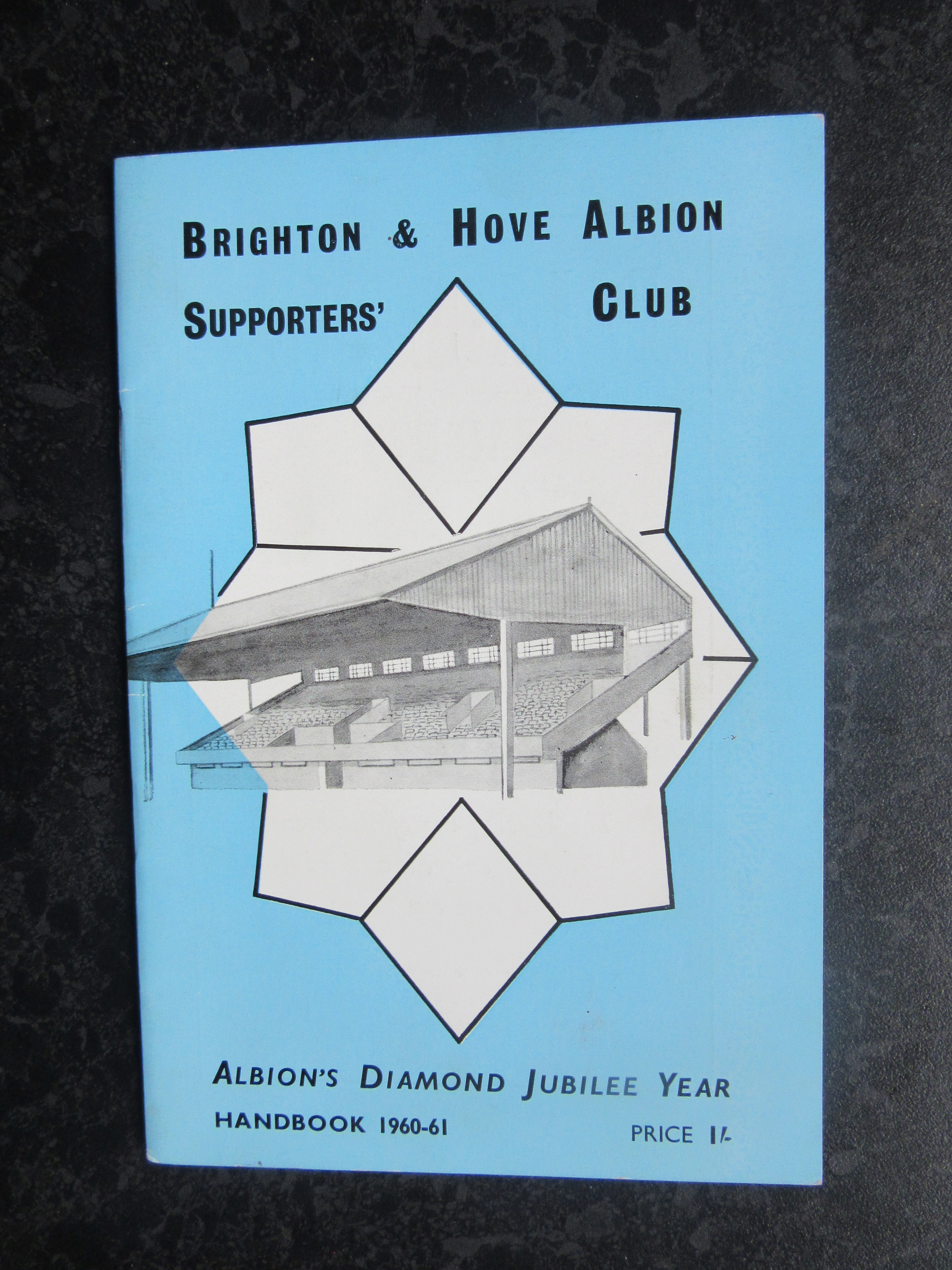 1960-61 BRIGHTON & HOVE ALBION DIAMOND JUBILEE HANDBOOK