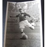 BIRMINGHAM CITY & ENGLAND - ORIGINAL PRESS PHOTO OF GORDON ASTALL