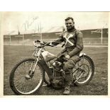 SPEEDWAY - GEORGE WILKS WEST HAM HAND SIGNED PHOTOGRAPH