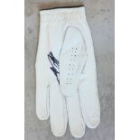 GOLF - HENRICK STENSON AUTOGRAPHED GLOVE